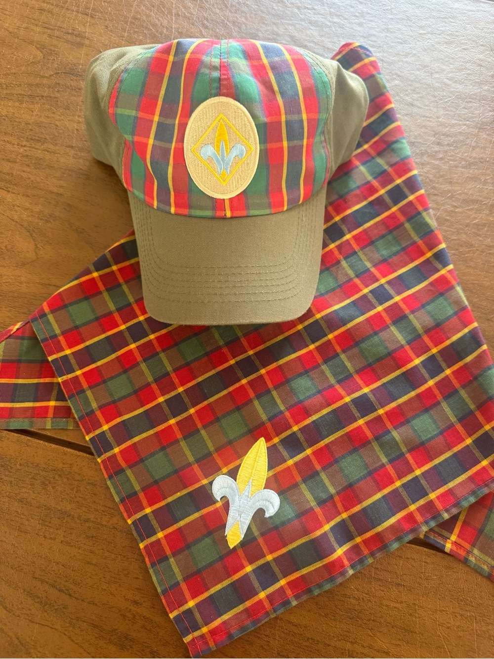 CUB SCOUTS WEBELO baseball hat and scarf. Hat M/L Kids